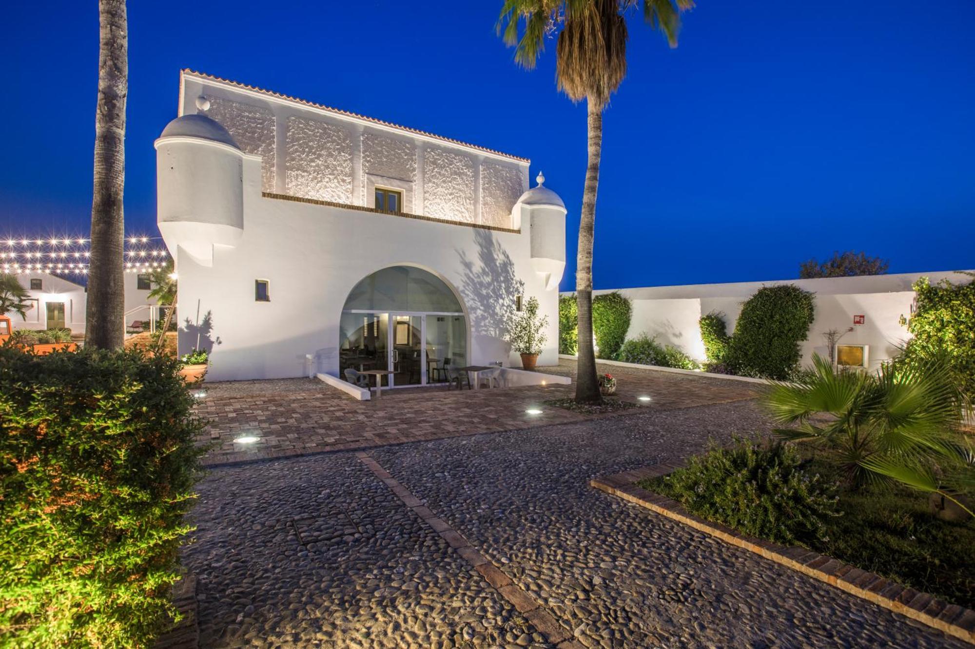 Torre Fiore Hotel Masseria Пистиччи Экстерьер фото